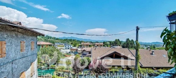 5 bedrooms Villa in Palazzago, Italy No. 291185 2