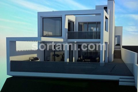 161m² Land in Loule, Portugal No. 214593