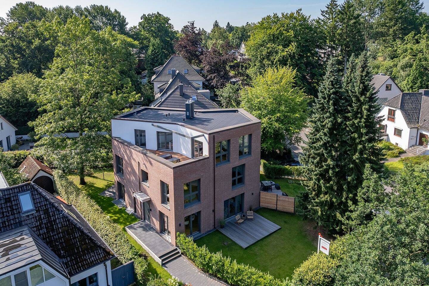 5 rooms Townhouse in Altona, Germany No. 112192