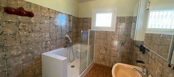 3 bedrooms House in Tavers, France No. 49869 7