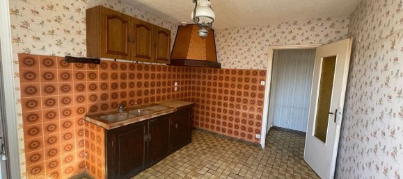 3 bedrooms House in Tavers, France No. 49869 3