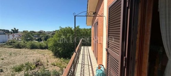 Apartamento de 5 habitaciónes en Fiumicino, Italy No. 289651 6