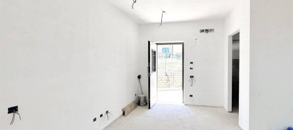 Villa de 2 habitaciónes en Monte Porzio Catone, Italy No. 31735 11