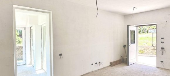 Villa de 2 habitaciónes en Monte Porzio Catone, Italy No. 31735 10