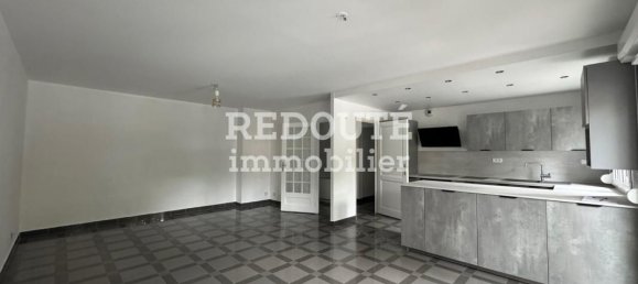 2 bedrooms Apartment in Reims, France No. 329678 2