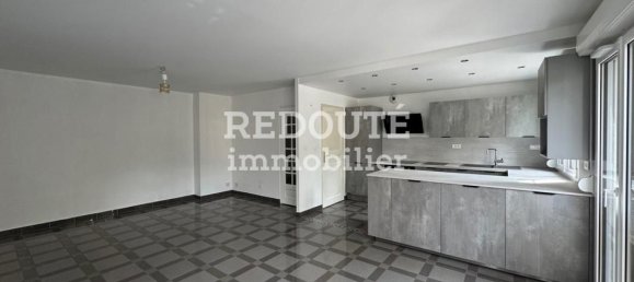 2 bedrooms Apartment in Reims, France No. 329678 15