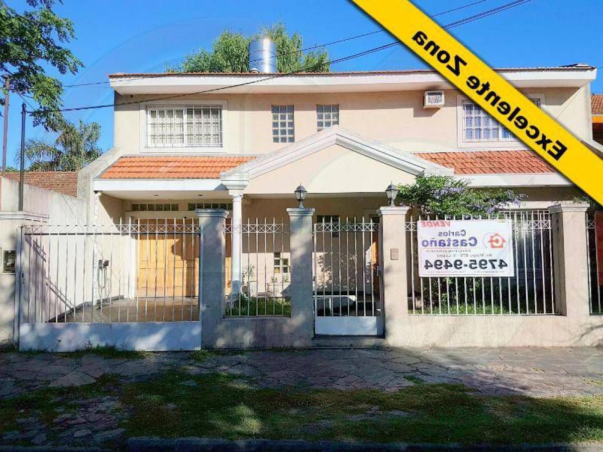 3 bedrooms House in San Isidro, Argentina No. 9155