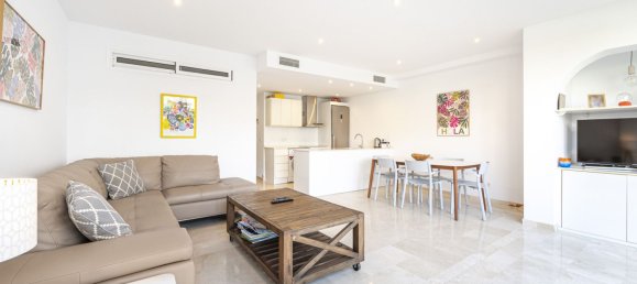 1 bedroom Apartment in Marbella, Spain No. 33427 6