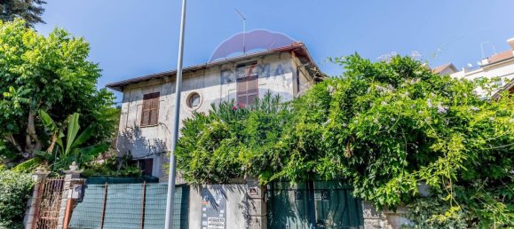 Apartamento de 2 dormitorios en Rome, Italy No. 288446 8