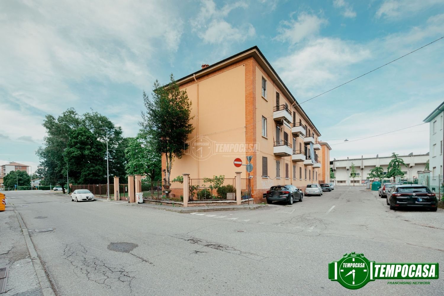 3 rooms Apartment in Voghera, Italy No. 233508