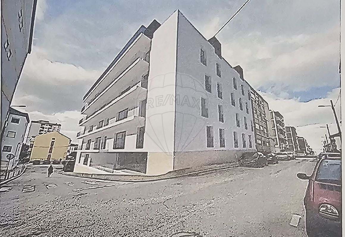 500m² Land in Barreiro, Portugal No. 123433