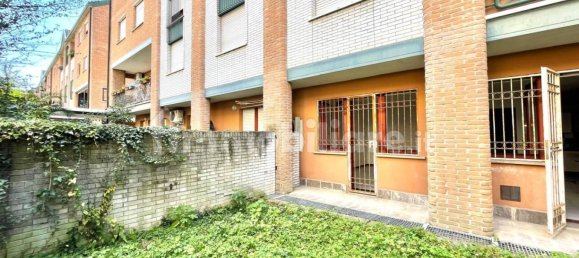 1 bedroom Apartment in Bologna, Italy No. 29253 6