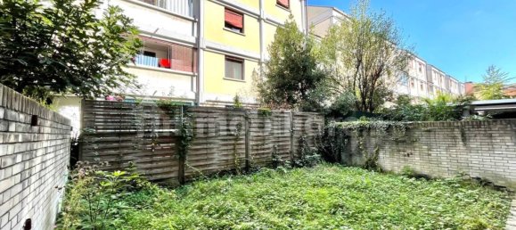 1 bedroom Apartment in Bologna, Italy No. 29253 4