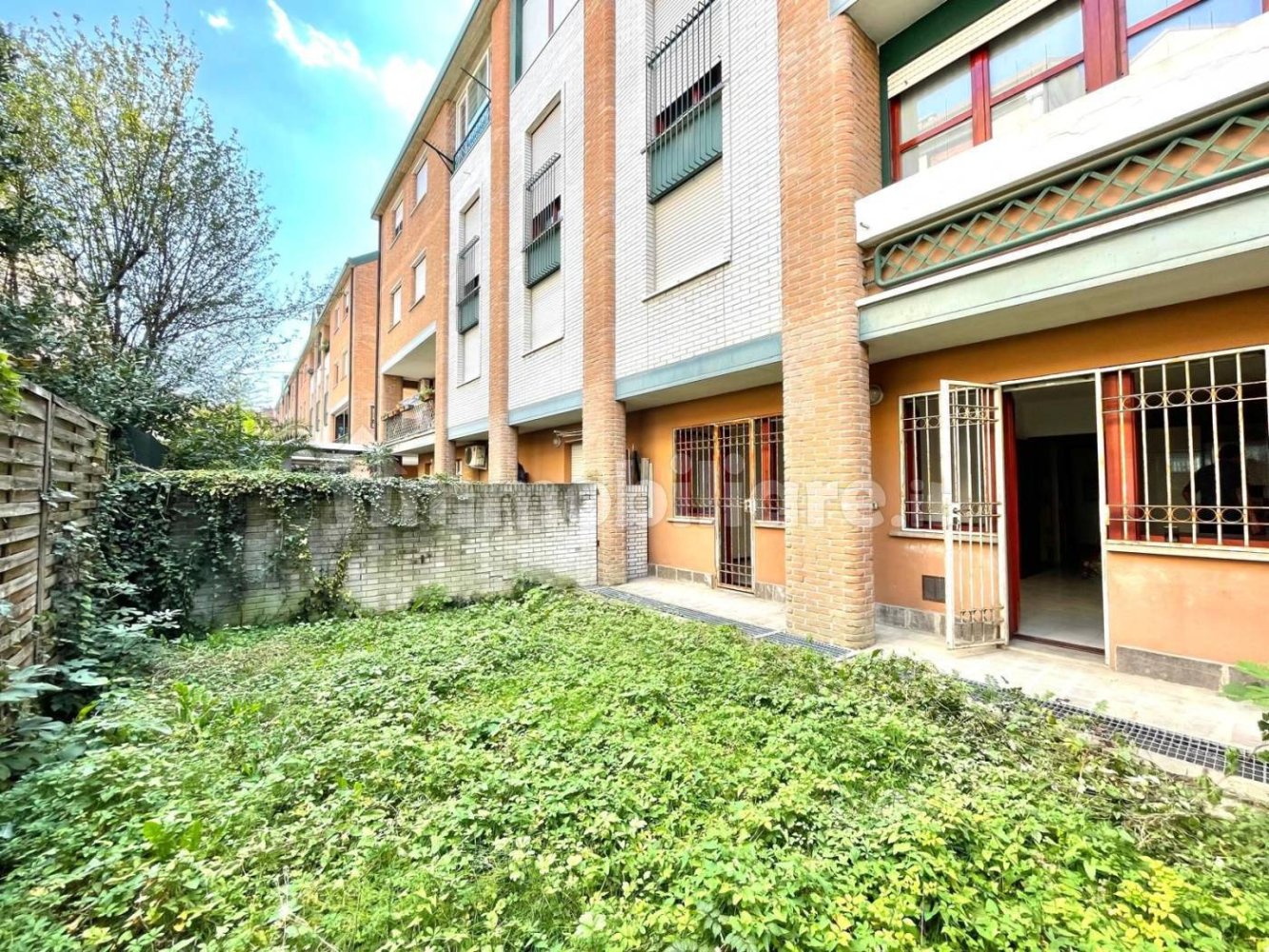 1 bedroom Apartment in Bologna, Italy No. 29253