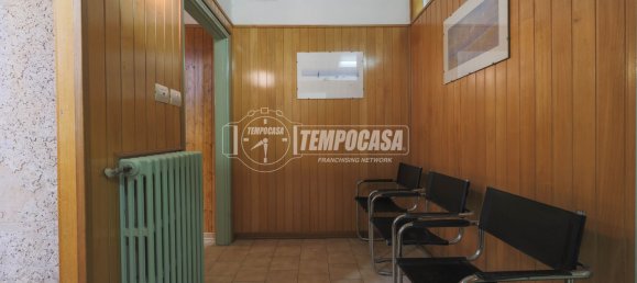 1 bedroom Apartment in Imola, Italy No. 323085 2