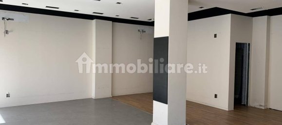  عقار تجاري في Sassari, Italy 255متر مربع رقم 132004 3