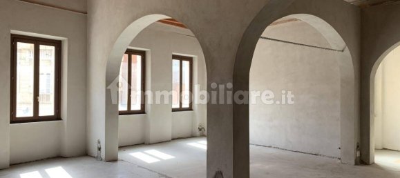  عقار تجاري في Sassari, Italy 255متر مربع رقم 132004 4