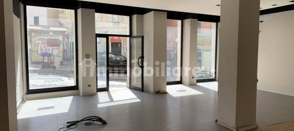  عقار تجاري في Sassari, Italy 255متر مربع رقم 132004 7