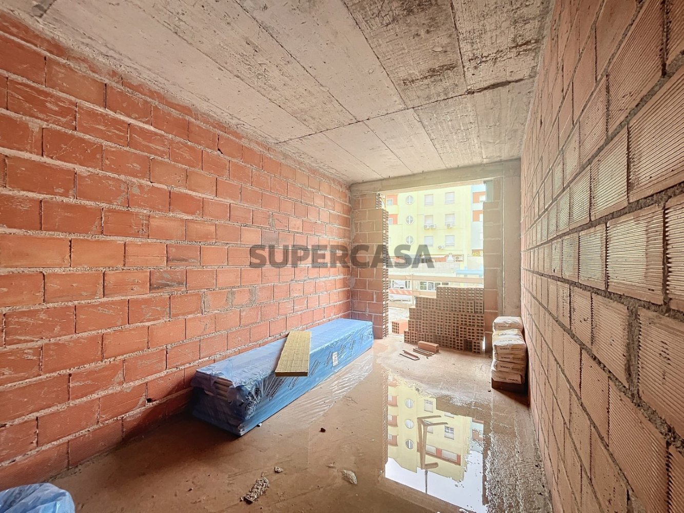 Apartamento de 2 dormitorios en Corroios, Portugal No. 158734