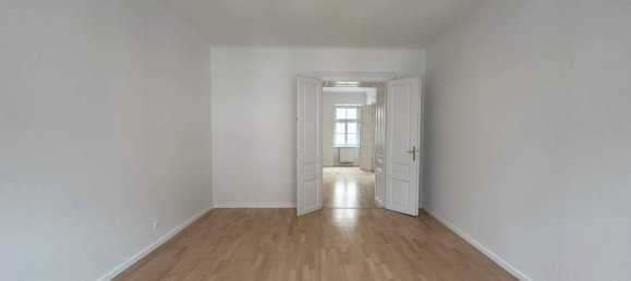 2 rooms Apartment in Neubau, Austria No. 171880 3