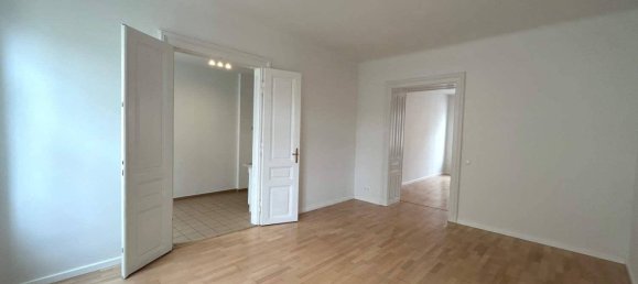 2 rooms Apartment in Neubau, Austria No. 171880 4