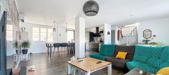 3 bedrooms House in Perigny, France No. 290452 2