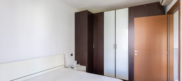2 bedrooms Apartment in Milan, Italy No. 357775 13
