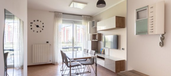 2 bedrooms Apartment in Milan, Italy No. 357775 2