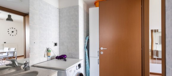 2 bedrooms Apartment in Milan, Italy No. 357775 17