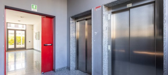 2 bedrooms Apartment in Milan, Italy No. 357775 21