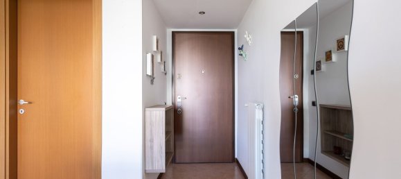 2 bedrooms Apartment in Milan, Italy No. 357775 18