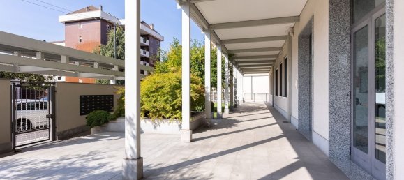 2 bedrooms Apartment in Milan, Italy No. 357775 23