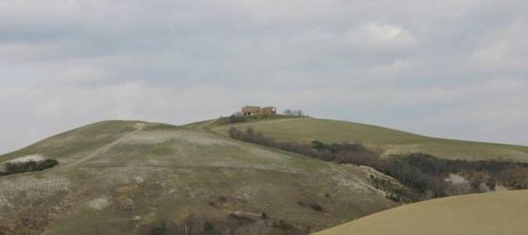 Studio in Asciano, Italy No. 1411 9