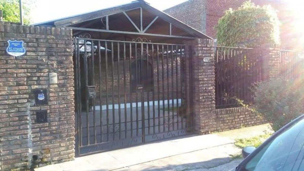 3 bedrooms House in Santa Fe, Argentina No. 16355