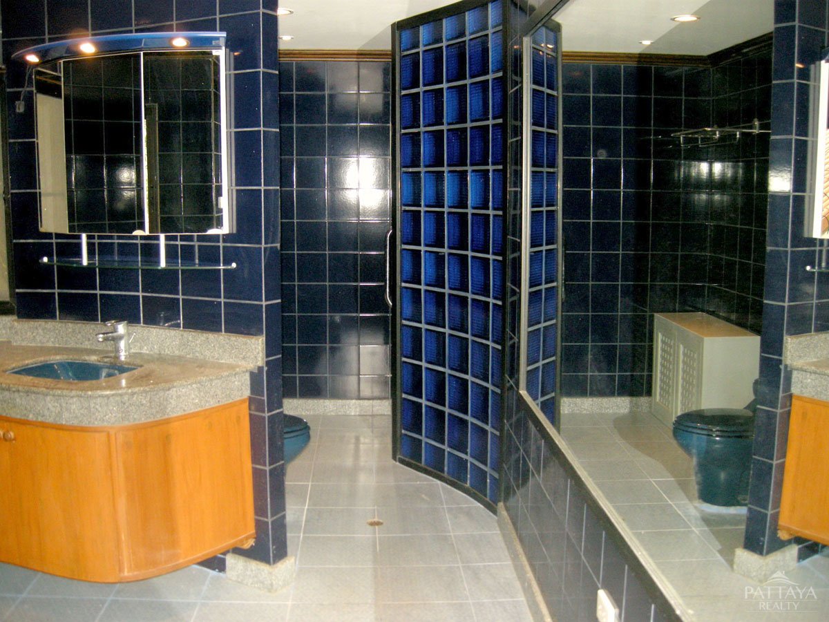 4 bedrooms Cafe / restaurant in Pattaya, Thailand No. 1367