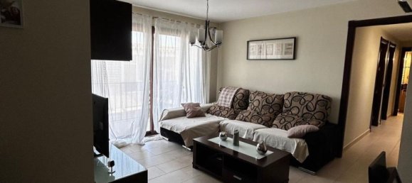 Apartamento de 3 dormitorios en Coín, Spain No. 156346 2