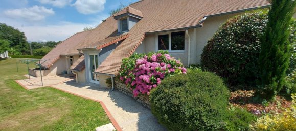 6 bedrooms House in Seligney, France No. 44701 3