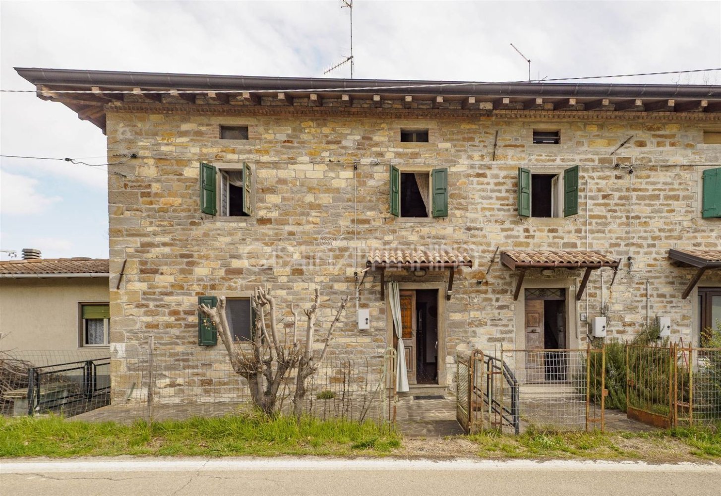 8 Schlafzimmer Haus in Montefiorino, Italy, Nr. 331398