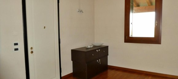 5-salle Maison à Camisano Vicentino, Italy No. 38708 5