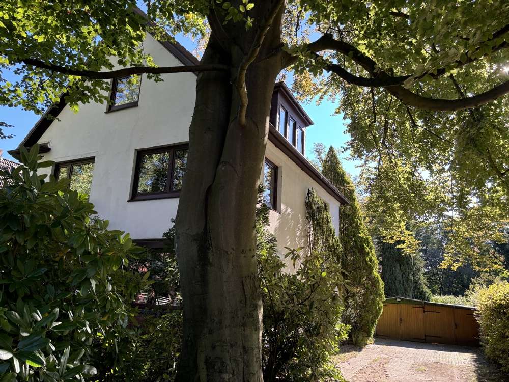 Дом с 8 комнатами в Аймсбюттель, Германия № 79871