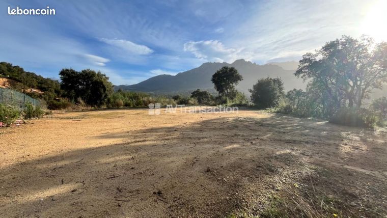 Terreno en Tavaco, France 1750 m² No. 360382