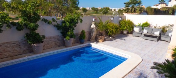 Villa de 4 dormitorios en Alicante, Spain No. 177112 19