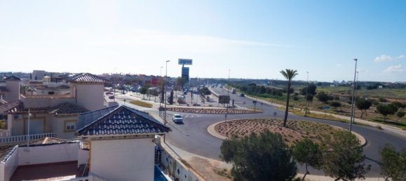 Villa de 4 dormitorios en Alicante, Spain No. 177112 24