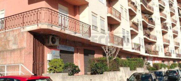 1 room Commercial property in Messina, Italy No. 171770 3