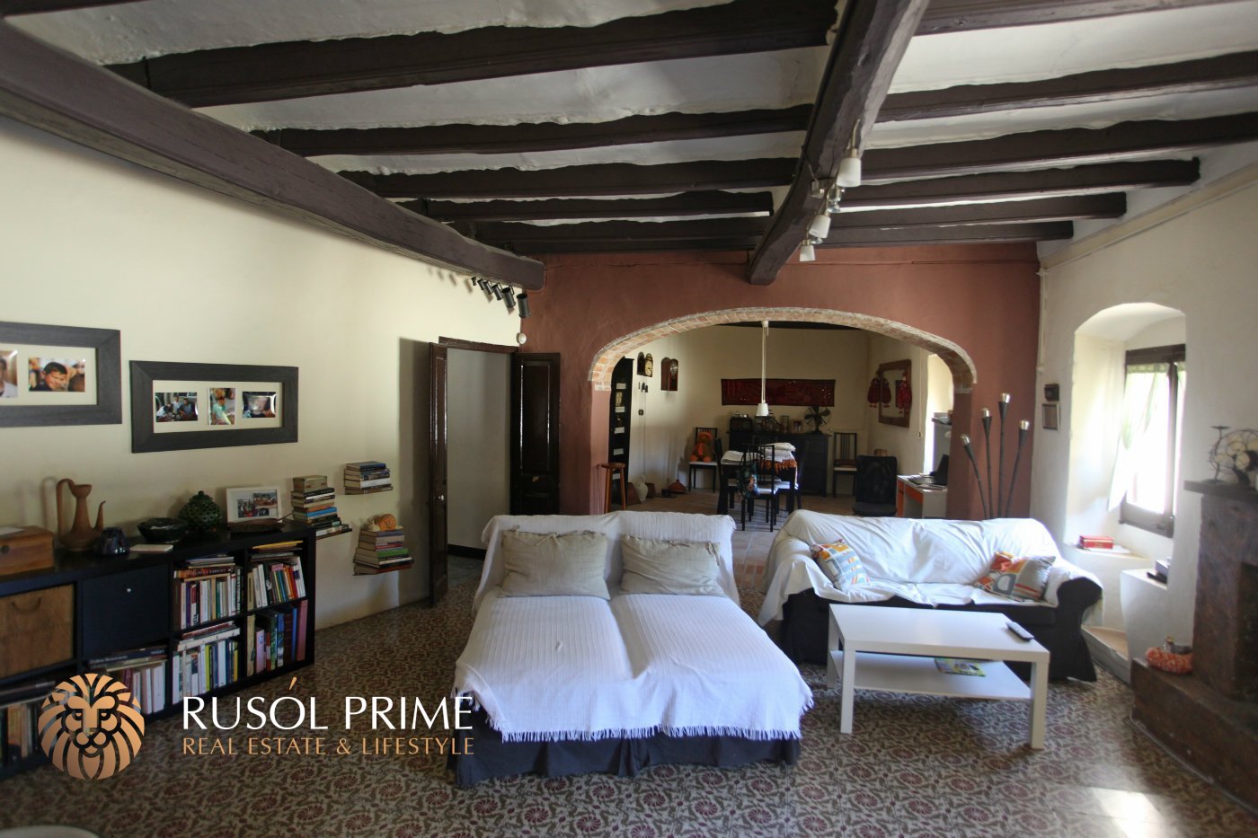 825m² House in Roda De Bara, Spain No. 358