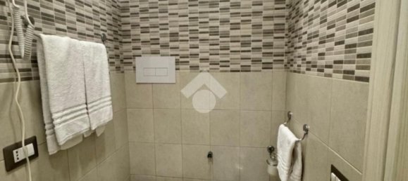 9 rooms Apartment in Naples, Italy No. 148318 26