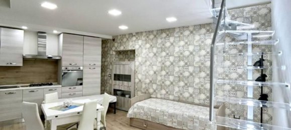 9 rooms Apartment in Naples, Italy No. 148318 25