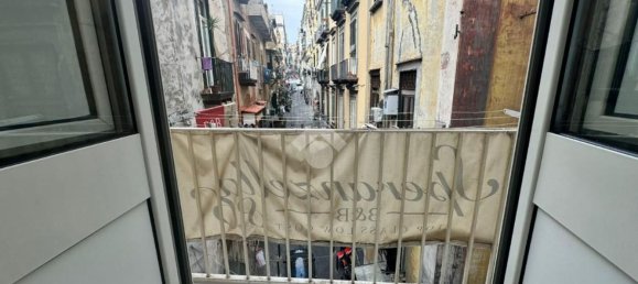 9 rooms Apartment in Naples, Italy No. 148318 15