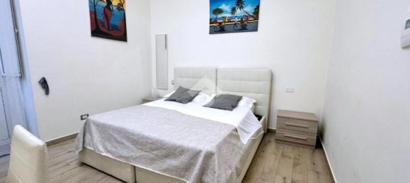 9 rooms Apartment in Naples, Italy No. 148318 33
