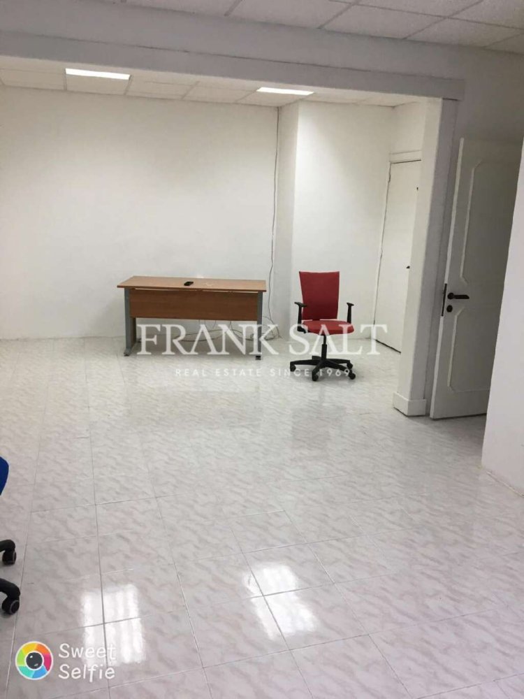 Bureau à Sliema, Malta 100m² No. 12183